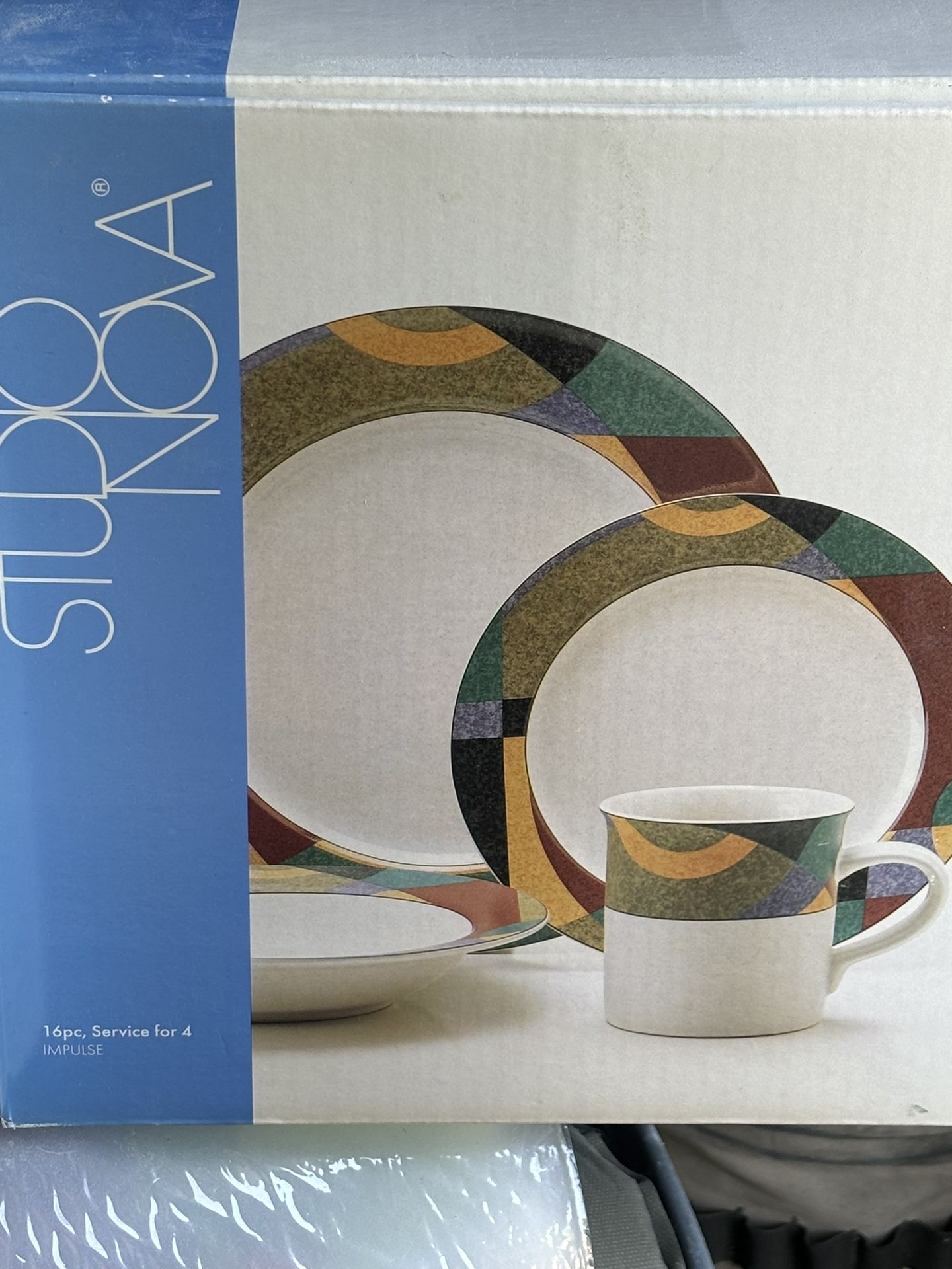 Mikasa Studio Nova - Impulse pattern china