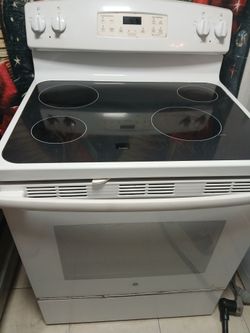 GE white stove
