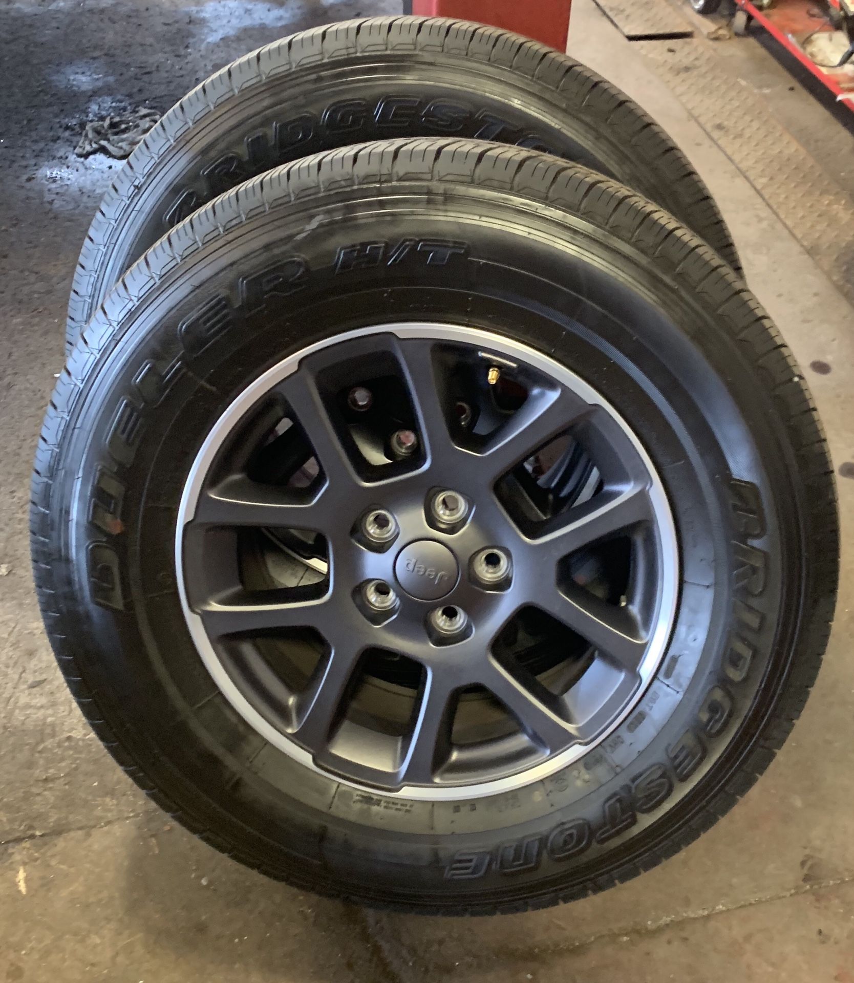 2019 Gladiator Wheels/Bridgestone Dueler Tires