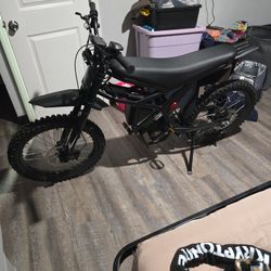 GT73 Edirt bike
