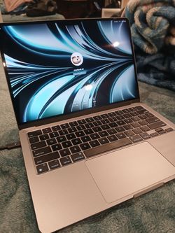 Apple Macbook Air M2 2002
