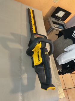 DeWalt 20 V hedge trimmer tool only