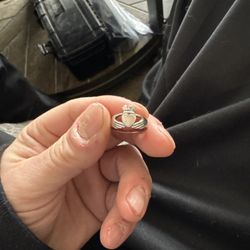 Claddagh Sterling Silver Ring