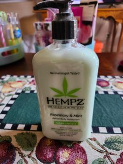 New, Sealed Hempz Rosemary Mint Body Lotion