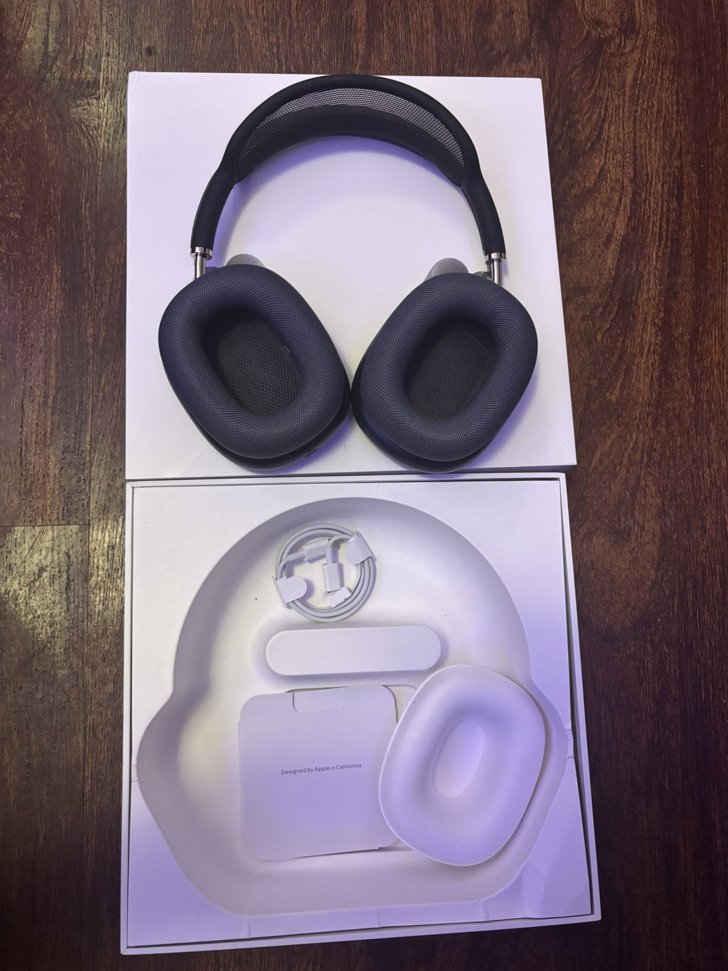 Brand new Apple airpod maxes