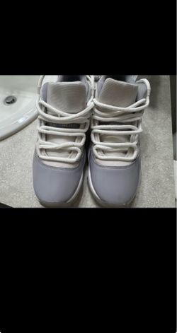 Jordan 11 lows cement grey