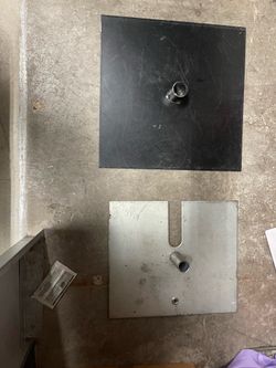 7 Base plate weights for tent and 4 polls