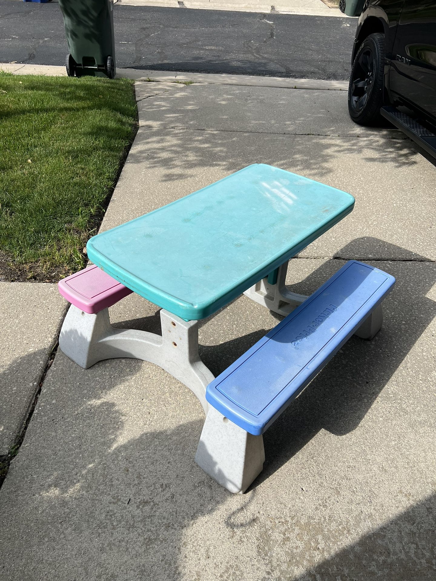Fisher-Price Adjustable Kids Picnic Table