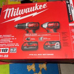 Brand New Milwaukee Drill Set With 2 Batteries And Charger 