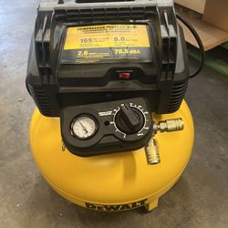 Dewalt  pancake AIR compressor