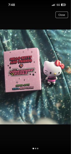 Hello Kitty x Powerpuff Girls Vinyl Mini Figure