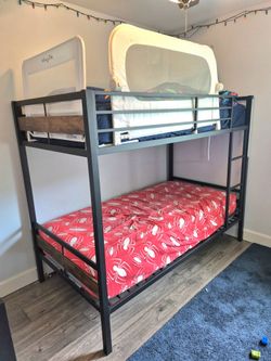 Bunk bed