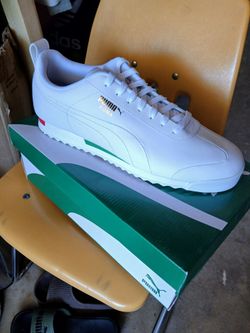 Brand new PUMA ROMA ITALY man's size 10:5