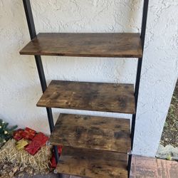 4 Tier Leaning Shelf 