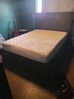 Bed frame and mattress (queen)