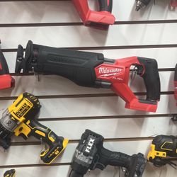 Milwaukee Fuel Brushless Sawzall Reciprocating Saw 