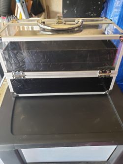 Make up box