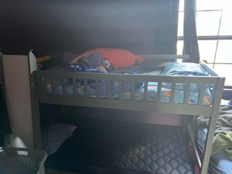 Twin loft bed w/ mattress
