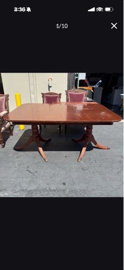 Antique English Regency Mahogany Double Pedestal Triple Leaves Extendable Dining Table