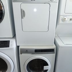Electrolux washer and dryer 110 volts 24 wide