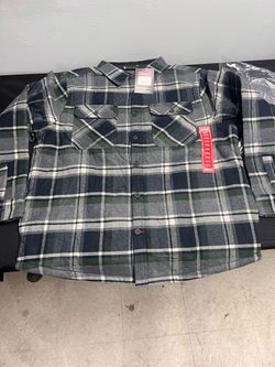 Coleman Flannel Plaid Button-Up Shirt Large