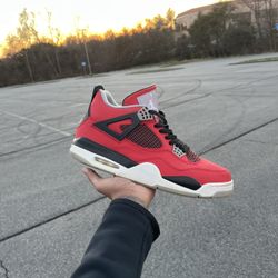 Jordan 4 Toro Sz 13