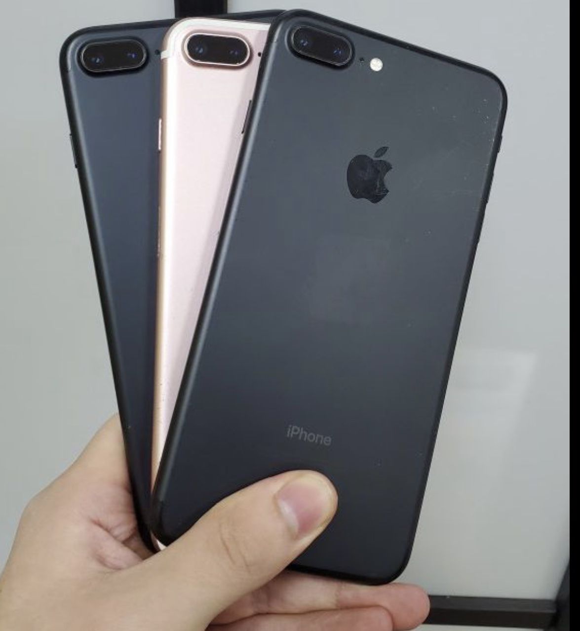 Factory unlocked apple iphone 7 plus, store warranty
