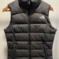 Women’s M - The North Face Puffer Vest $60