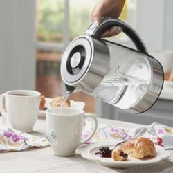 Princess House Electric Kettle/ Tetera Eléctrica 