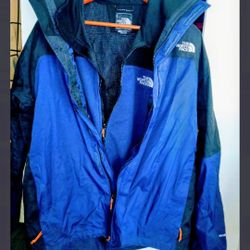 North Face Winter Jacket 2 In 1 size XL