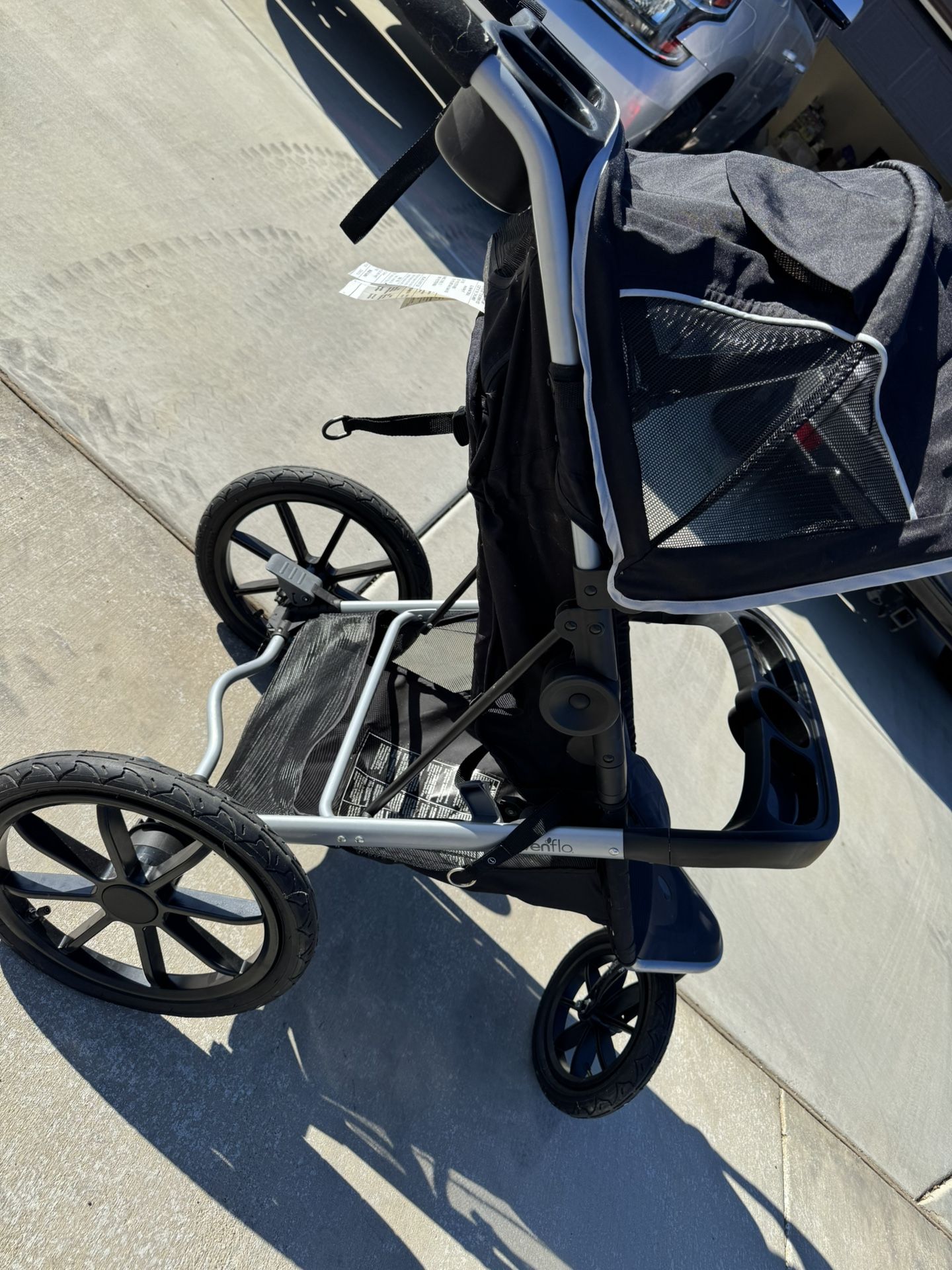 Evenflo 3 Tire Stroller *Pending Pick Up*
