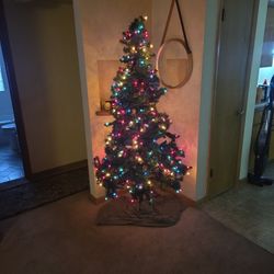 6ft Tall Christmas Tree