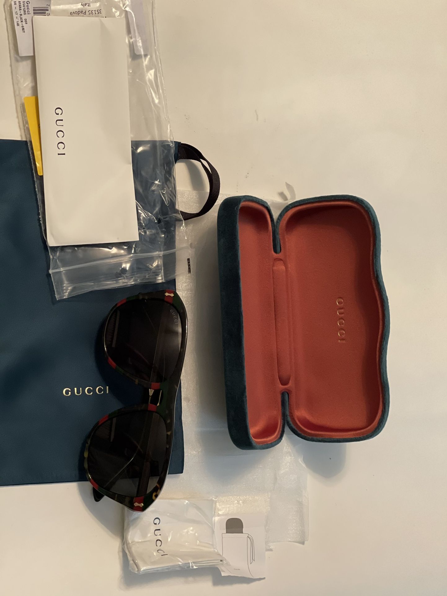 Gucci 56mm Aviator SunGlasses Gucci 56mm aviation sunglasses Shy