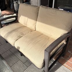Tropitone Deep Seat Loveseat. 