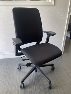 New Steelcase Office Chair Ergonomic