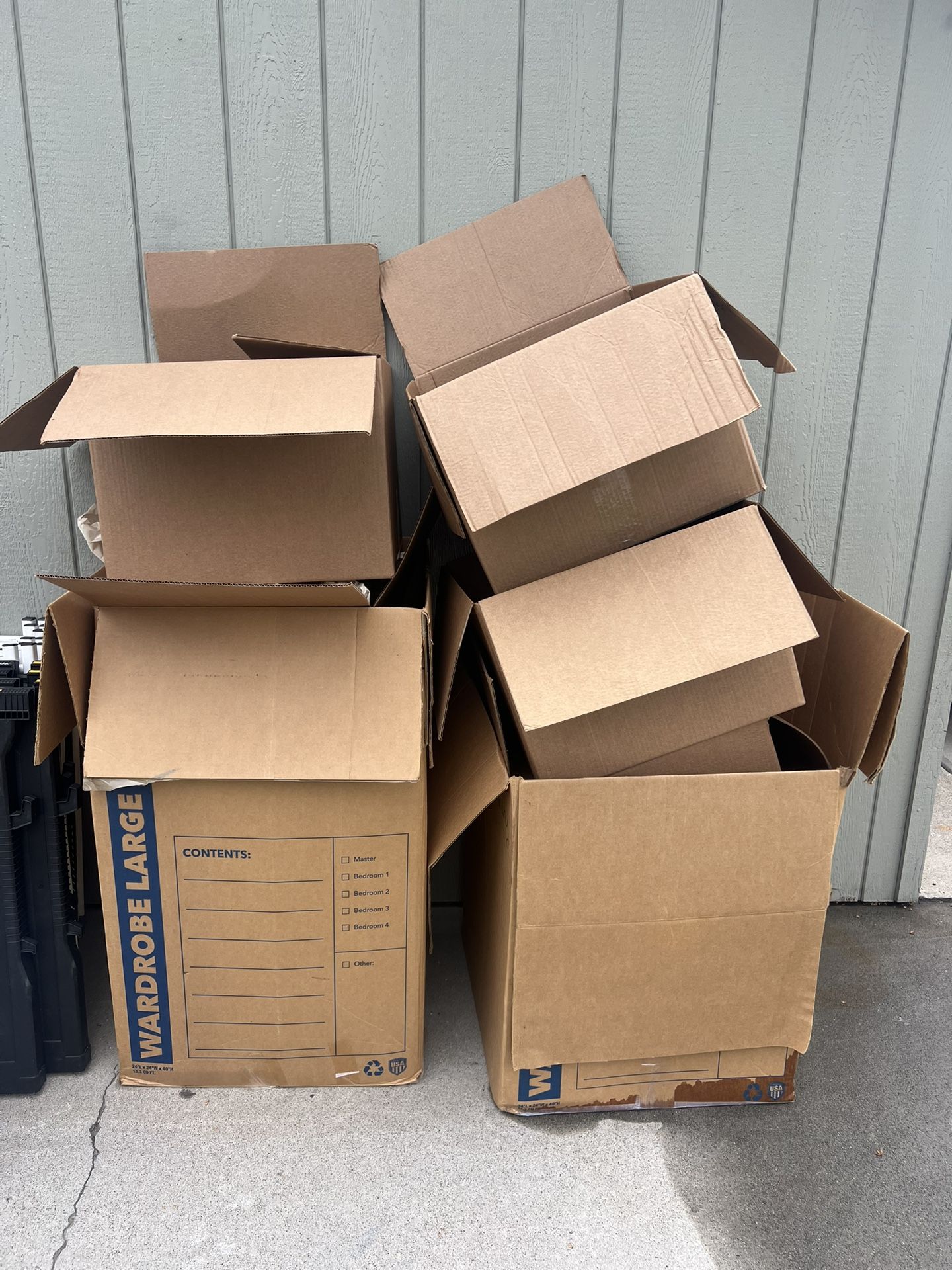 Free Moving Boxes & Paper