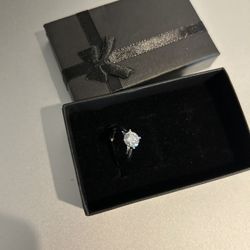 VVS Moissanite Diamond Ring