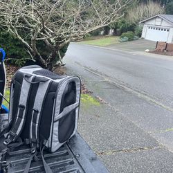 Small Pet Dog Cat Rabbit Bunny Kennel Crate Carrier Backpack Carrier Like New 24" L by 14” W