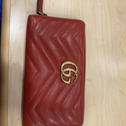 Red gucci marmont wallet 