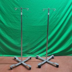 Adjustable IV poles 