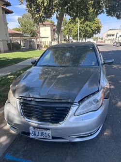 Chrysler 200 Sedan
