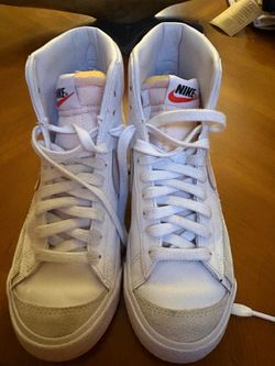 Nike Blazers with pink swoosh size 5.5