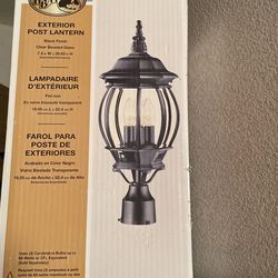 Exterior Lights Brand New (4) Home Depot 
