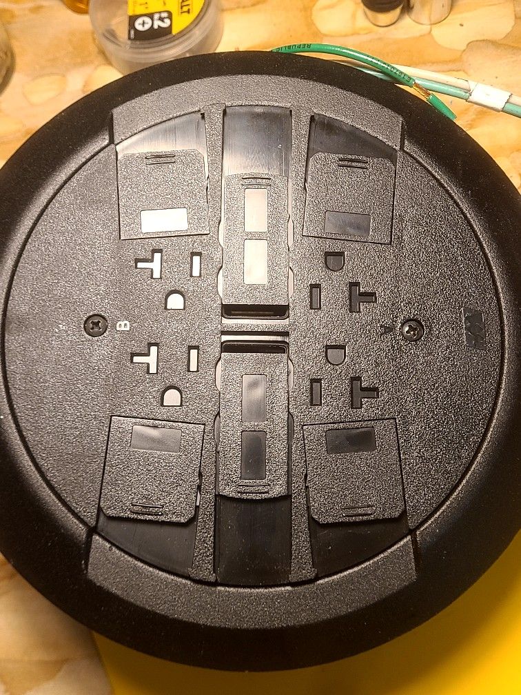RC4 Multi-Service Electrical Floor Box Poke-Thru Assembly 20A Black Circle 8.5in