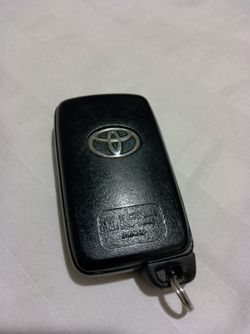 Toyota Prius key fob 3rd gen 3rd generation 2010-2015