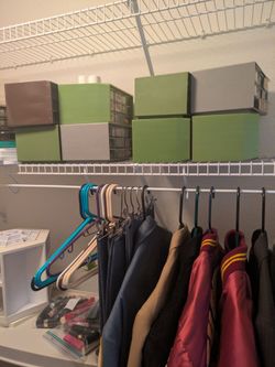 Parts container boxes