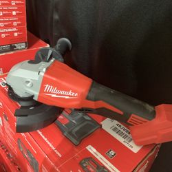Milwaukee M18 Grinder Brushless