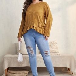 Pending pick up New. Top/ Blouse