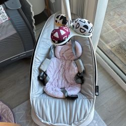 Newer 4 Moms Swing Mamaroo