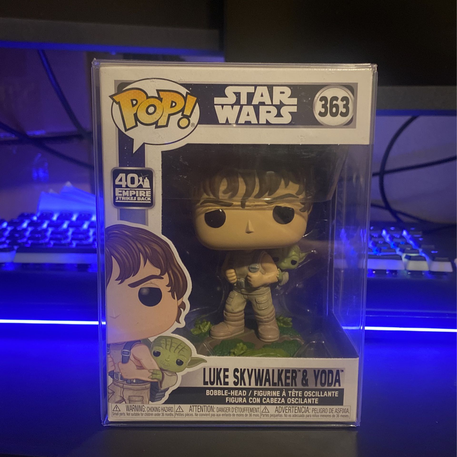 Luke Skywalker with Yoda Funko Pop